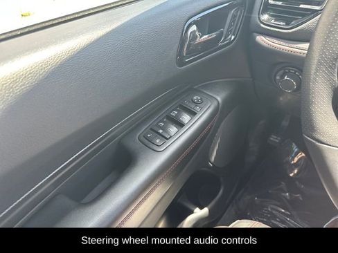 Used 2025 Dodge Durango GT AWD/4WD image 19