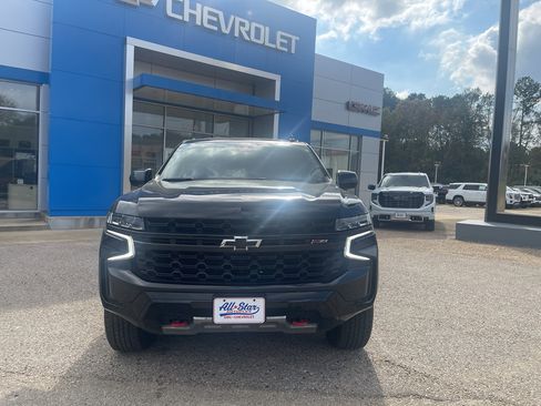 Used 2023 Chevrolet Tahoe Z71 image 2