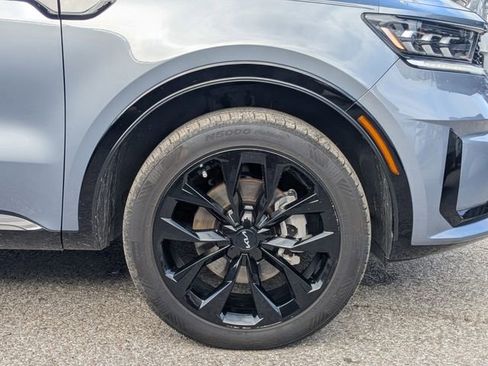 Used 2022 Kia Sorento SX image 11