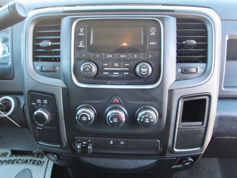 Used 2014 RAM 1500 Express image 19