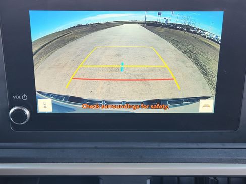 Used 2024 Toyota Tacoma SR image 21