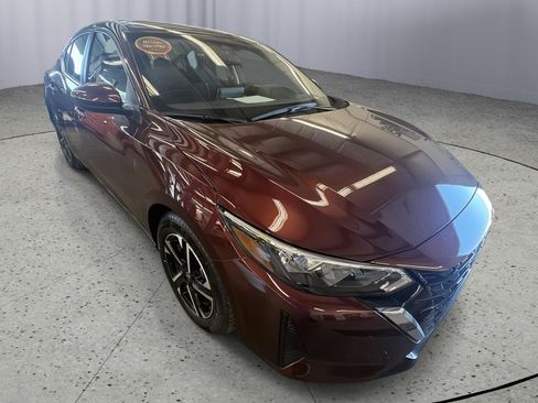 Used 2024 Nissan Sentra SV FWD image 7