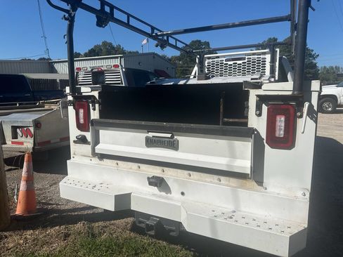 Used 2018 Ford F350 XL w/ Power Equipment Group image 6