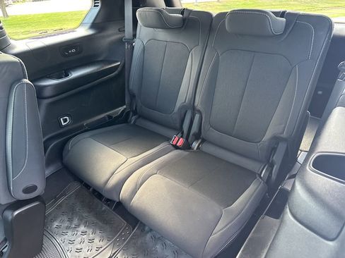 Used 2024 Jeep Grand Cherokee L Laredo w/ Luxury Tech Group I image 13