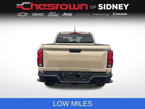 Used 2024 Chevrolet Colorado W/T RWD image 4