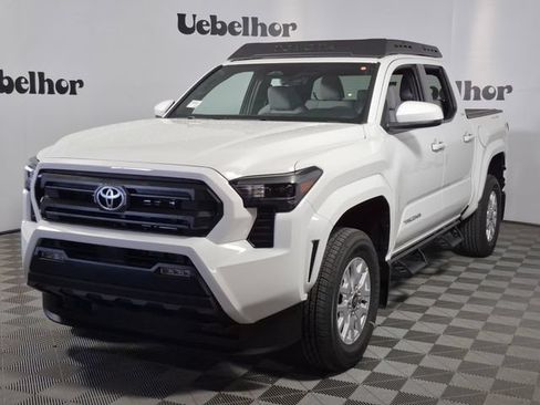 New 2026 Toyota Tacoma SR5 AWD/4WD image 3