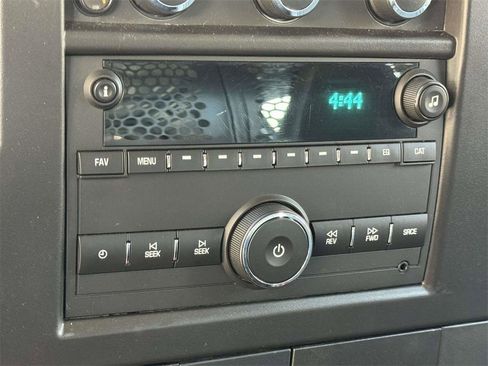 Used 2024 GMC Savana 2500 w/ Driver Convenience Package image 4