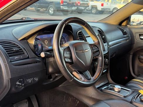 Used 2015 Chrysler 300 S RWD image 18