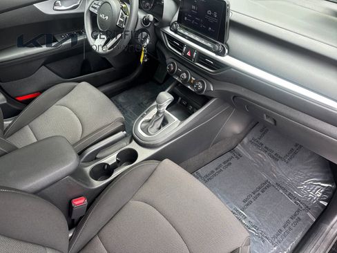 Certified 2023 Kia Forte LXS FWD image 16
