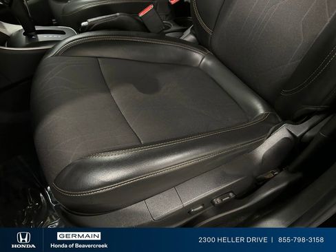 Used 2020 Chevrolet Trax LT w/ LT Convenience Package image 19