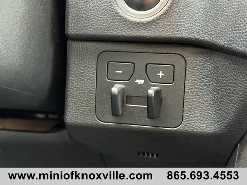 Used 2024 Toyota Tundra SR5 w/ SR5 Convenience Package AWD/4WD image 27