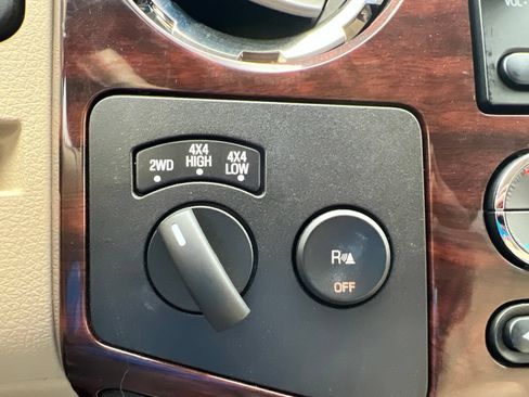 Used 2009 Ford F250 Lariat AWD/4WD image 27