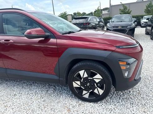 Used 2024 Hyundai Kona SEL w/ Convenience Package FWD image 4