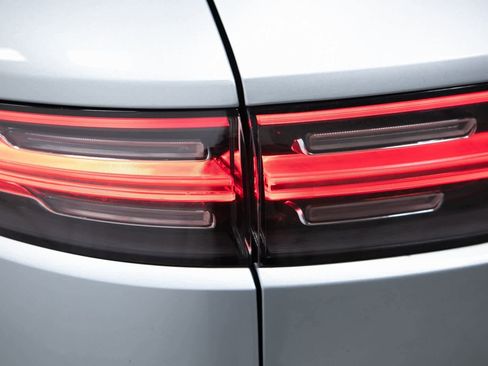 Certified 2022 Porsche Cayenne S image 34