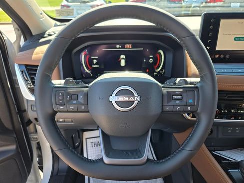 New 2026 Nissan Rogue Platinum AWD/4WD image 11