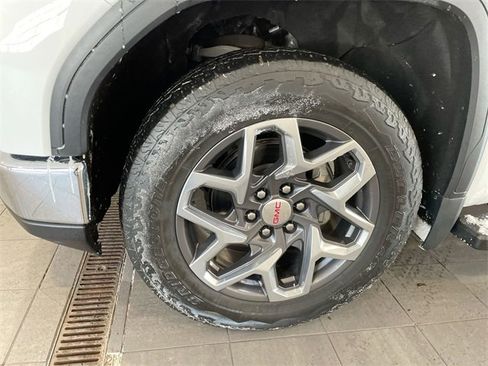 Used 2023 GMC Sierra 1500 SLT w/ SLT Premium Plus Package image 8