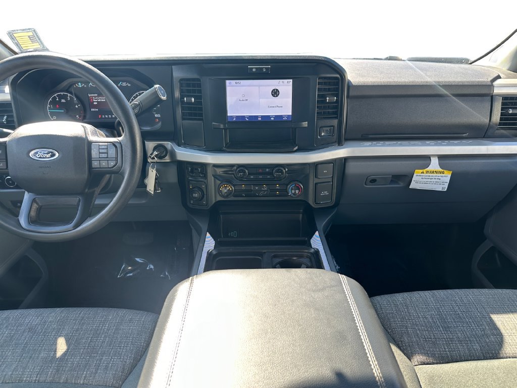 Used 2025 Ford F250 XLT w/ FX4 Off-Road Package AWD/4WD image 2