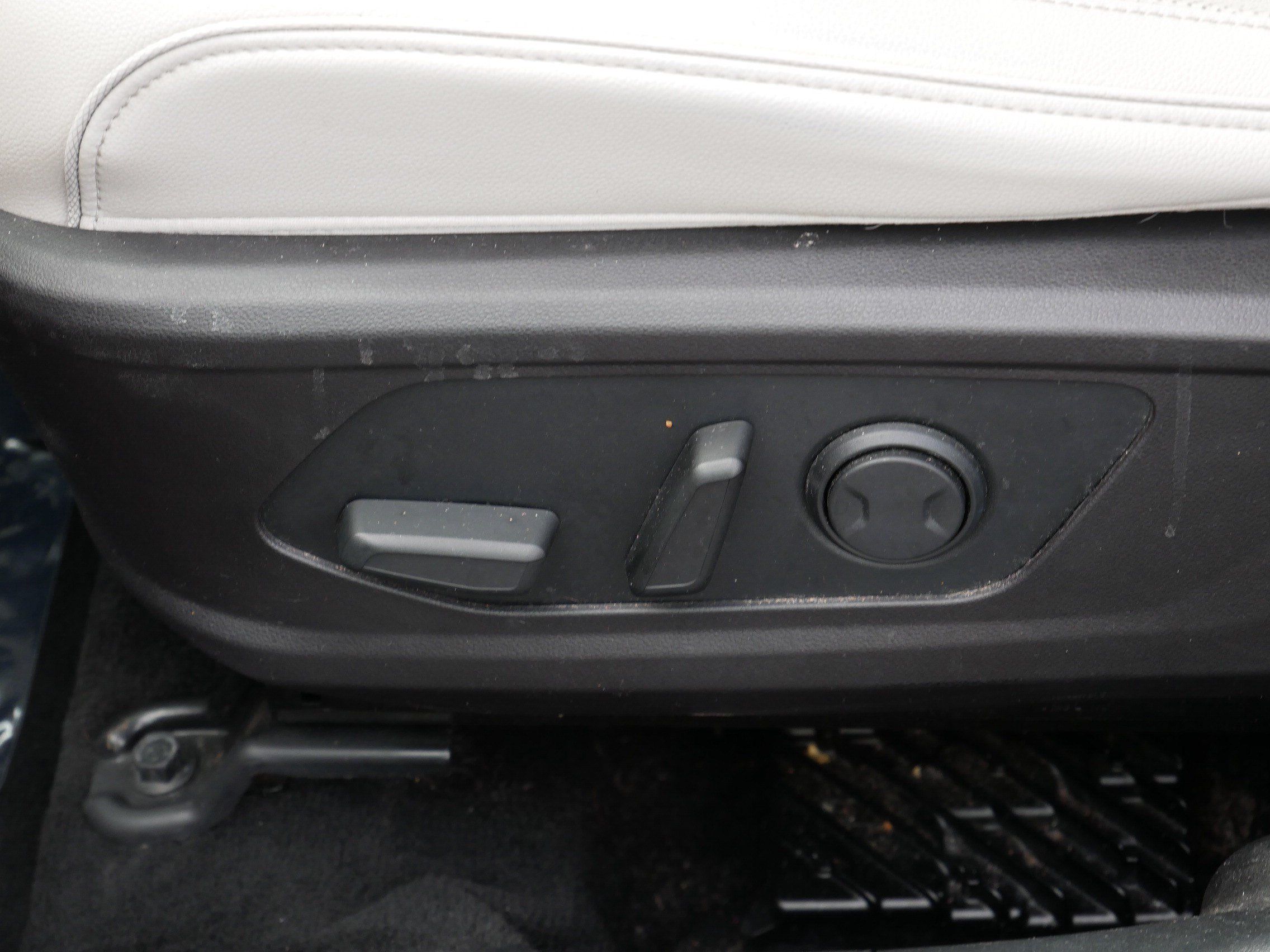 Used 2022 Hyundai Tucson Limited AWD/4WD image 19