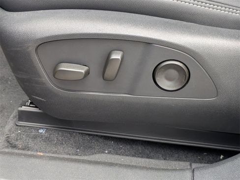 New 2025 Chevrolet Blazer EV LT image 36