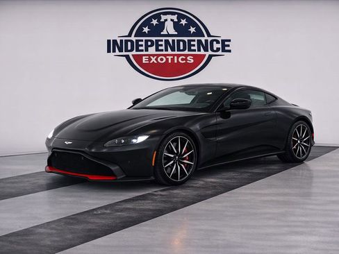 Used 2020 Aston Martin V8 Vantage Coupe image 1