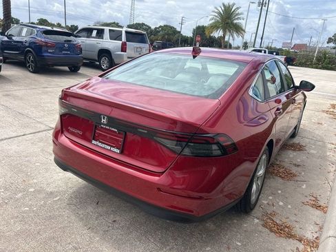 Certified 2024 Honda Accord LX image 7