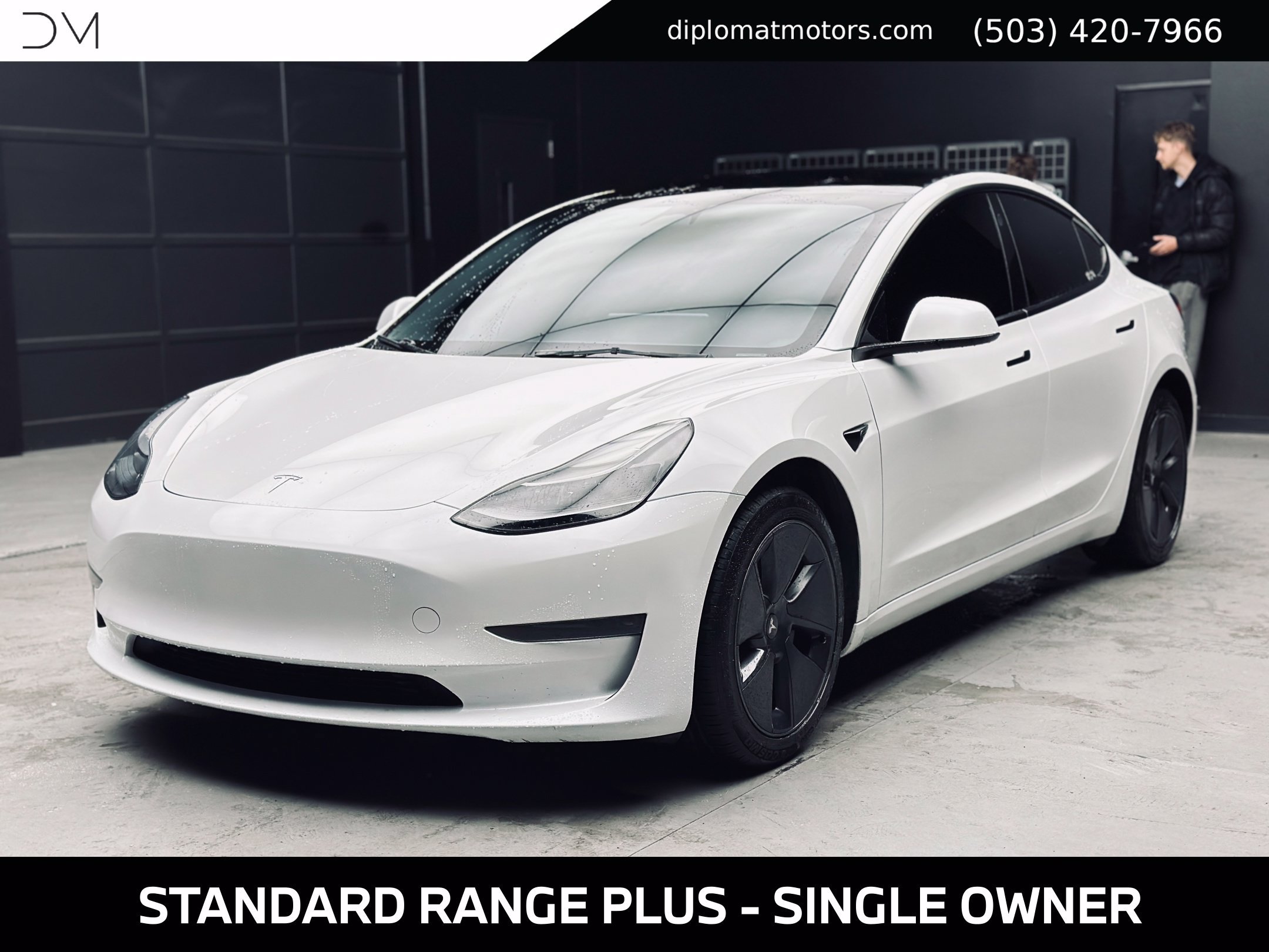 Used 2023 Tesla Model 3 Standard Range RWD image 1