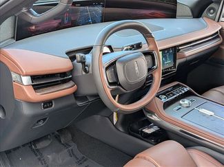 New 2025 Lincoln Navigator Reserve video 3