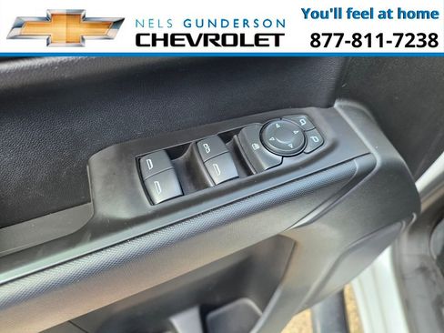 Used 2021 Chevrolet Silverado 1500 Custom Trail Boss AWD/4WD image 17
