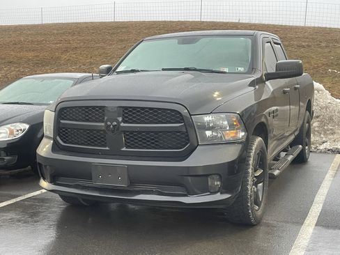 Used 2016 RAM 1500 Express w/ Black Ram 1500 Express Group image 6