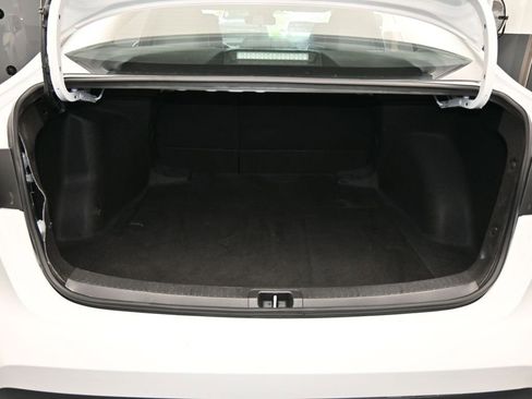 Used 2024 Toyota Corolla LE image 33