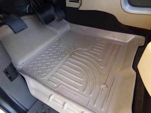 Used 2011 Ford F150 Lariat w/ Lariat Chrome Pkg image 33