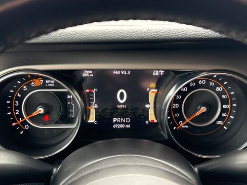 Used 2020 Jeep Wrangler Unlimited Sport S image 17