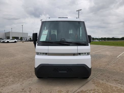 Used 2024 Chevrolet Brightdrop 600 w/ Battery Pack, Max Range AWD/4WD image 11