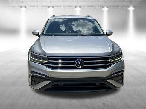 Used 2023 Volkswagen Tiguan SE FWD image 8