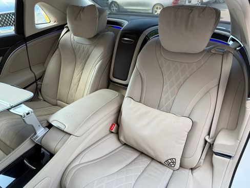 Used 2017 Mercedes-Benz Maybach S 550 4MATIC image 25
