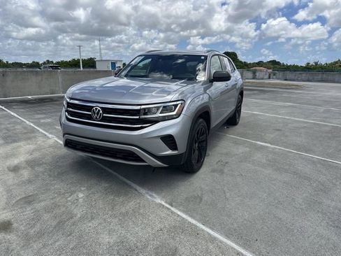 Used 2022 Volkswagen Atlas Cross Sport SE FWD image 21