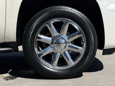 Used 2013 GMC Yukon Denali image 12