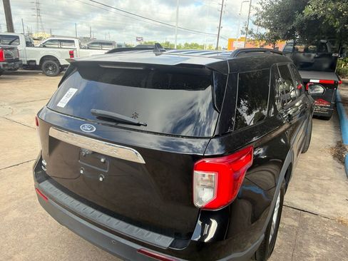 Used 2022 Ford Explorer XLT RWD image 4