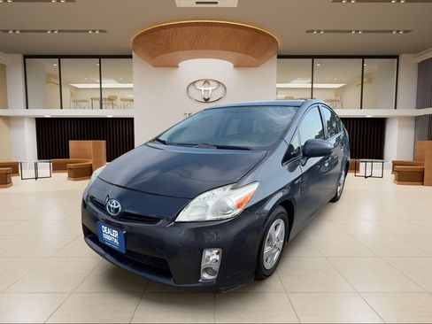 Used 2010 Toyota Prius Four FWD image 3