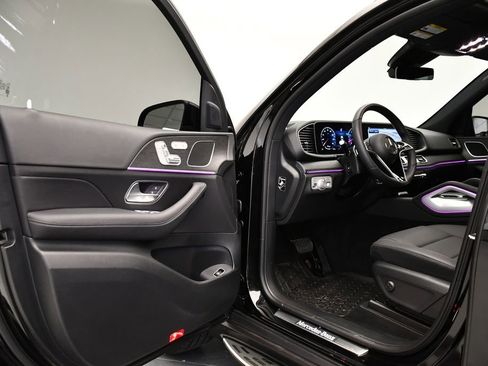 Used 2025 Mercedes-Benz GLE 350 4MATIC image 41