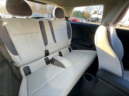 Certified 2025 MINI Cooper S image 19