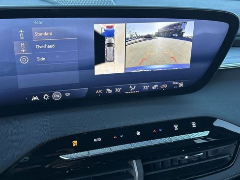 Used 2025 Buick Enclave Preferred image 15