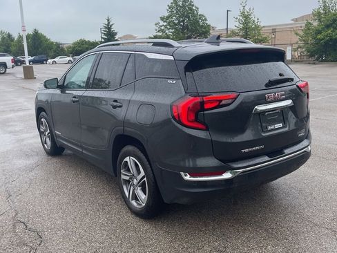 Used 2021 GMC Terrain SLT w/ Infotainment Package II AWD/4WD image 2