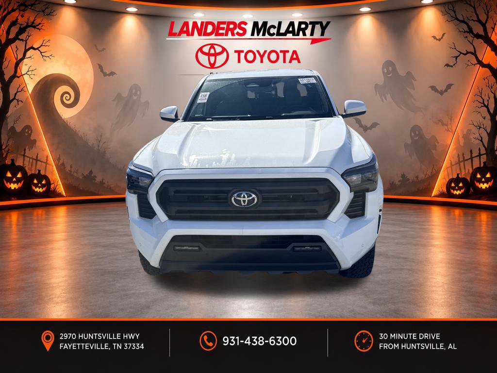 Used 2024 Toyota Tacoma SR5 AWD/4WD image 2