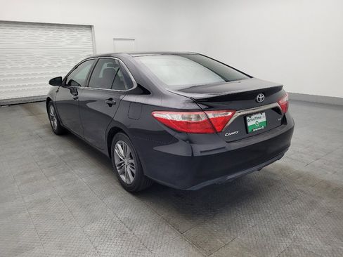 Used 2015 Toyota Camry SE image 5