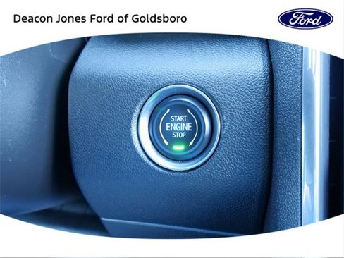 Used 2025 GMC Acadia Elevation image 26