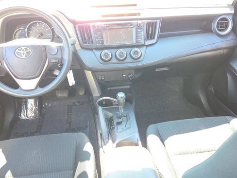 Used 2016 Toyota RAV4 LE image 15