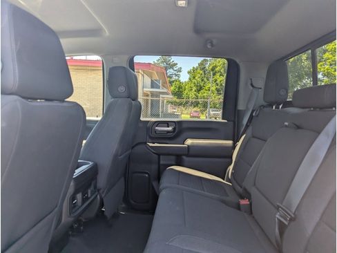 Used 2022 Chevrolet Silverado 2500 LT w/ Convenience Package AWD/4WD image 13