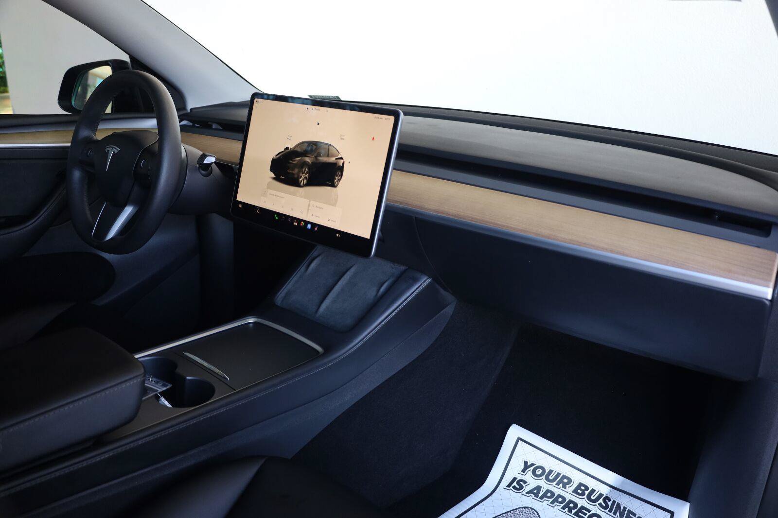 Used 2023 Tesla Model Y Long Range AWD/4WD image 28