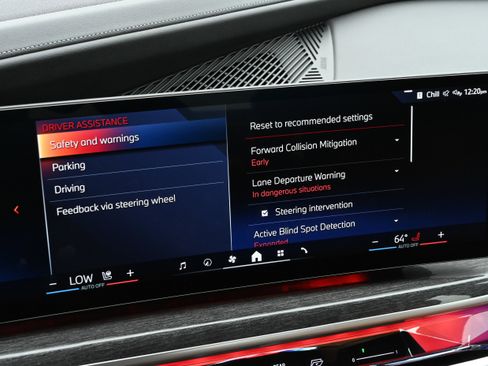 Certified 2023 BMW 740i w/ Parking Assistance Package image 36